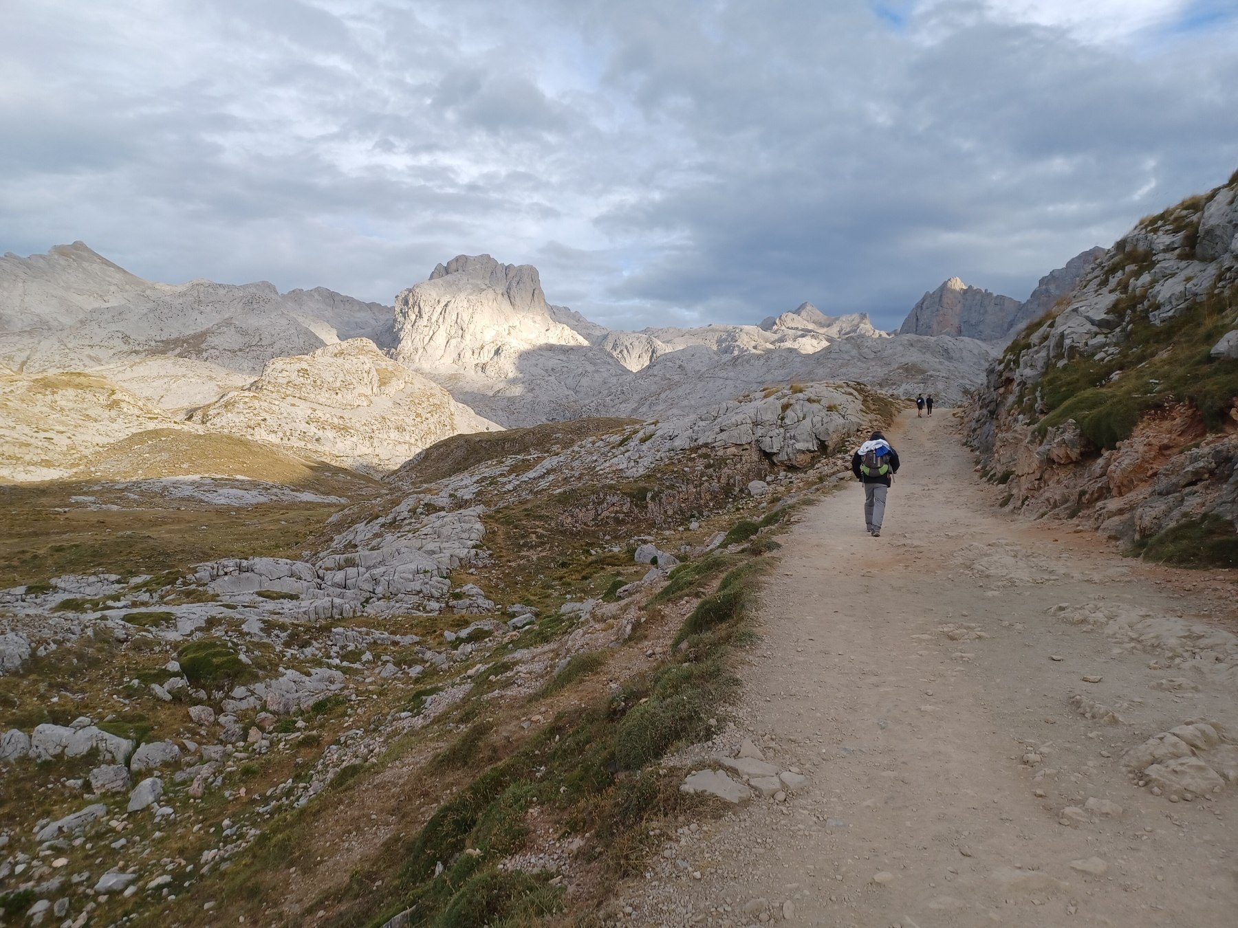 Hiking trail above Fuente Dé in the Picos de Europa, Cantabria, Spain